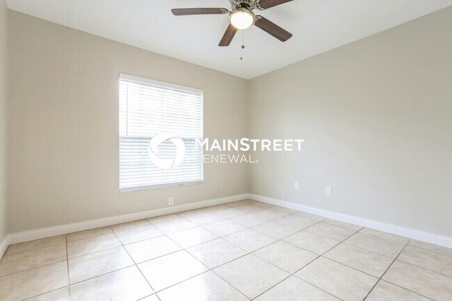Building Photo - 3 Bedroom Pet-Friendly Home in NORTH PORT, FL with Main Street Renewal
