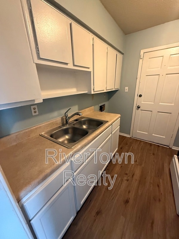 Building Photo - 3817 Ajanders Dr