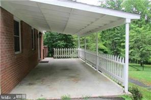 Building Photo - 7617 Maple Branch Rd