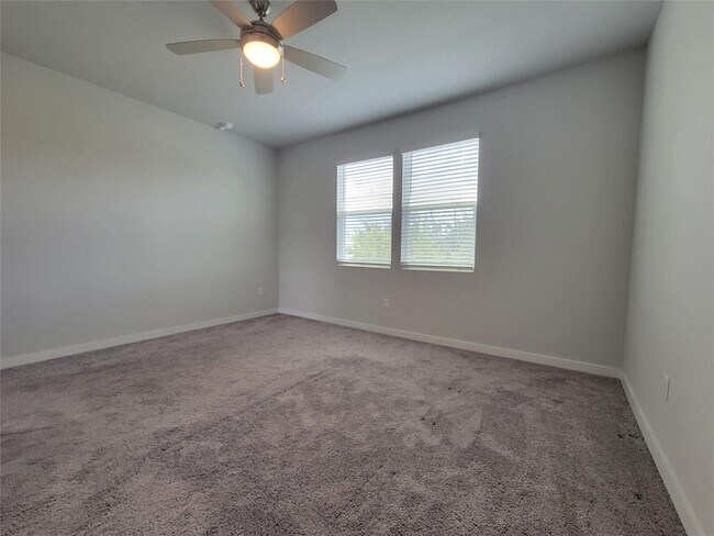 Building Photo - 1301 Showbox St