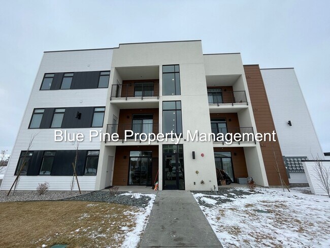 Primary Photo - 311 E Lorene St