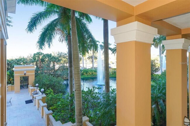Building Photo - 750 N Tamiami Trl
