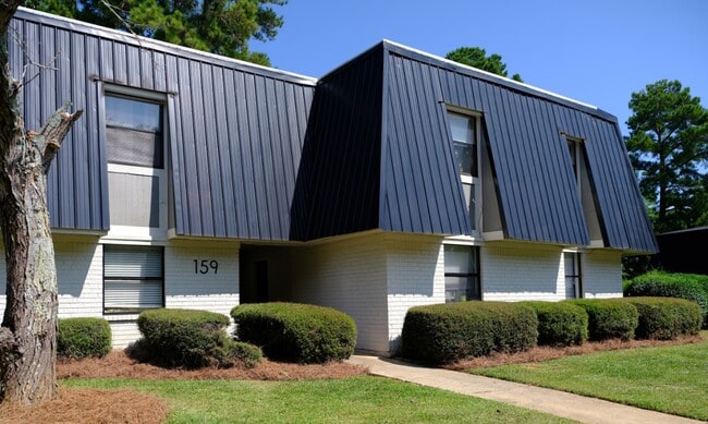 Building Photo - Salem Terrace