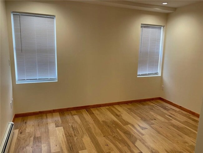 Building Photo - 65 Bay Ridge Pkwy