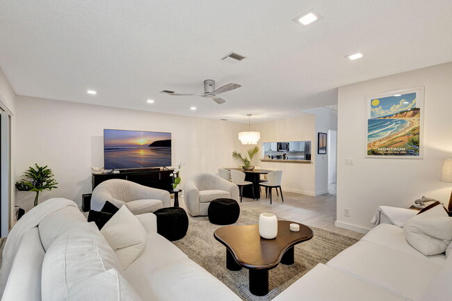 Primary Photo - 1106 Ocean Dunes Cir