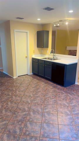 Building Photo - 3920 Fox Run Dr