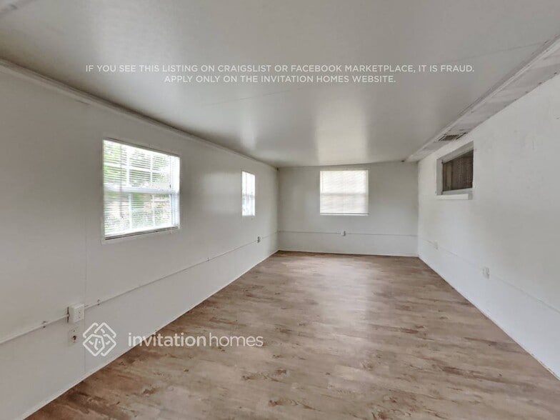 Building Photo - 6336 Patella Ave
