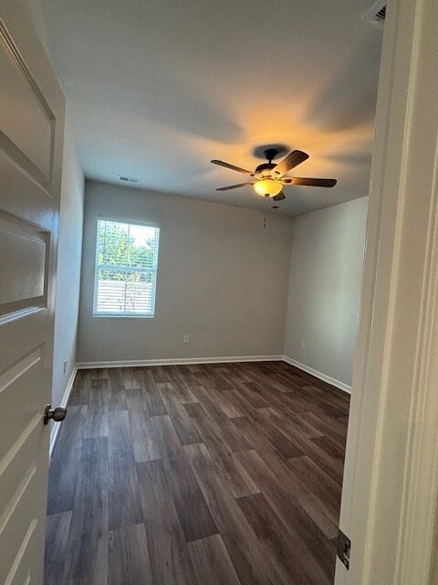 Building Photo - 2129 Victory Wy