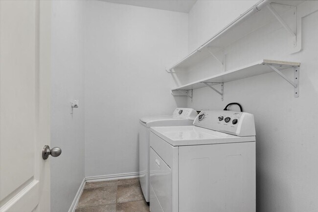 Building Photo - 32027 Steven Springs Dr