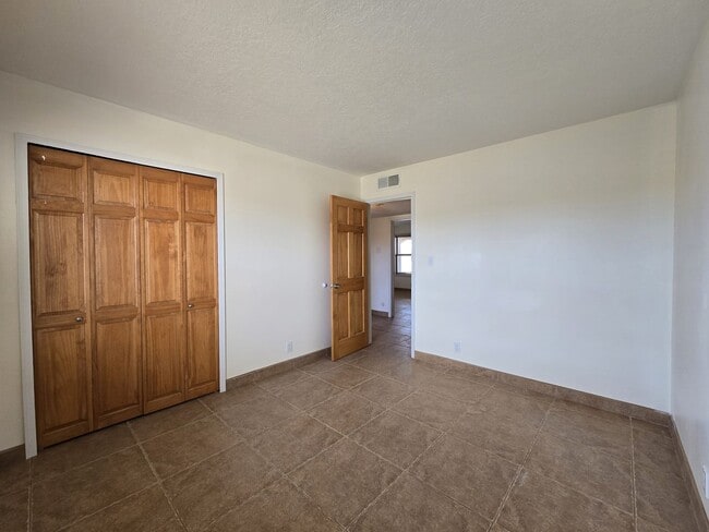 Building Photo - 2300 Calle Brocha