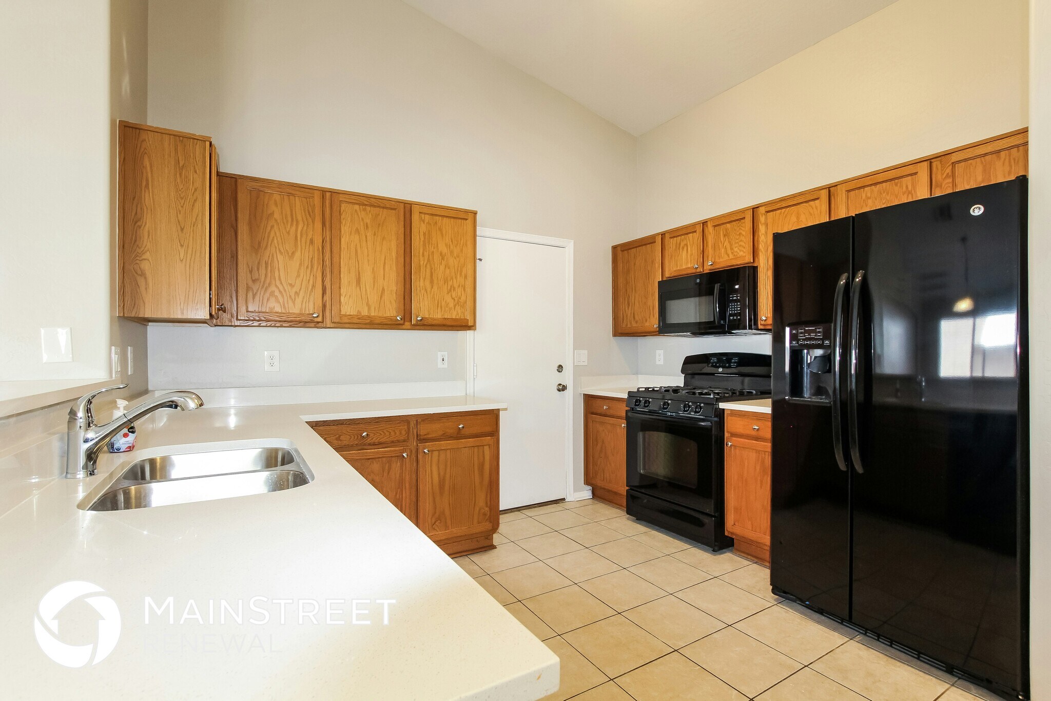 Building Photo - 11060 W Lane Ave