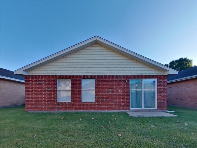 Building Photo - 3114 Kelling St