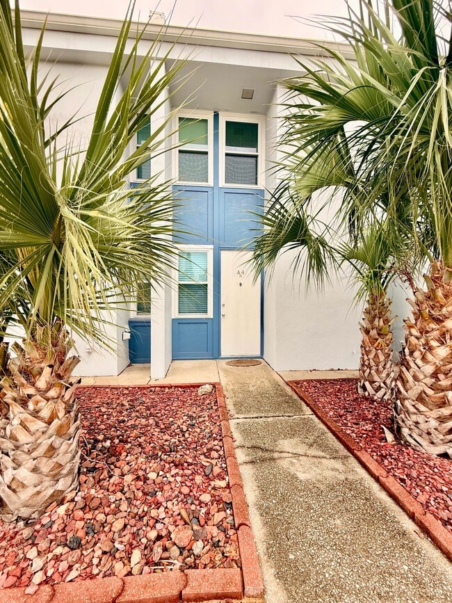 Building Photo - 201 Pensacola Beach Rd