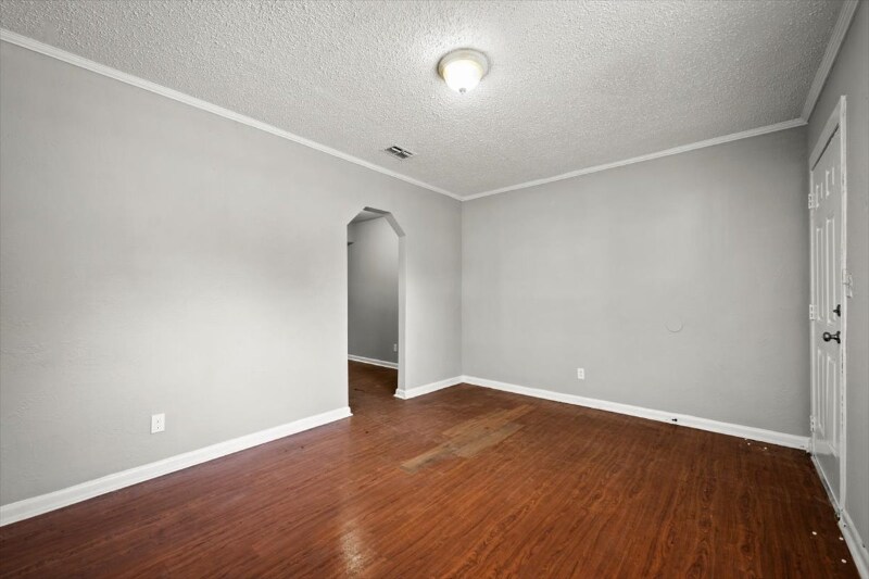 Building Photo - 1831 Lambert St