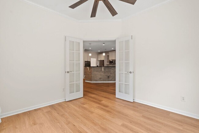 Building Photo - Available now. Beautiful 5 BR/2.5 BA Home in Swygerts Landing!