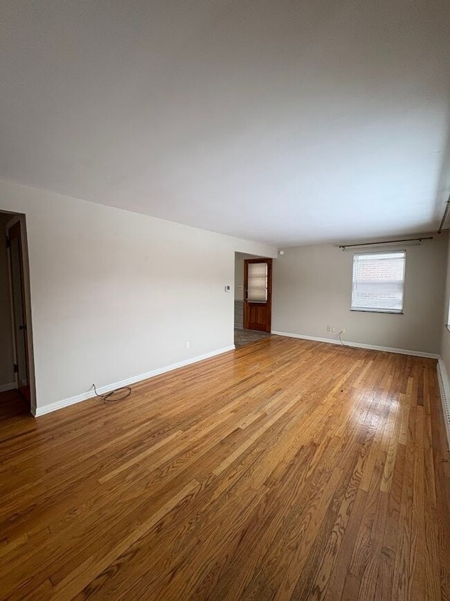 Building Photo - Three bedroom two bathroom single story home for rent