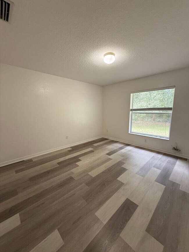 Building Photo - 8161 SW 128th Lp