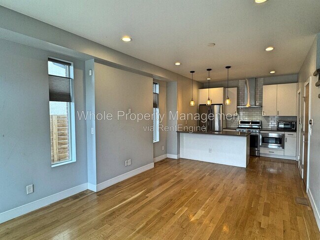Building Photo - 1448 Xavier St