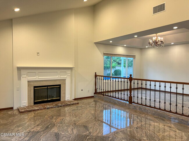 Building Photo - 5630 Hurford Ct