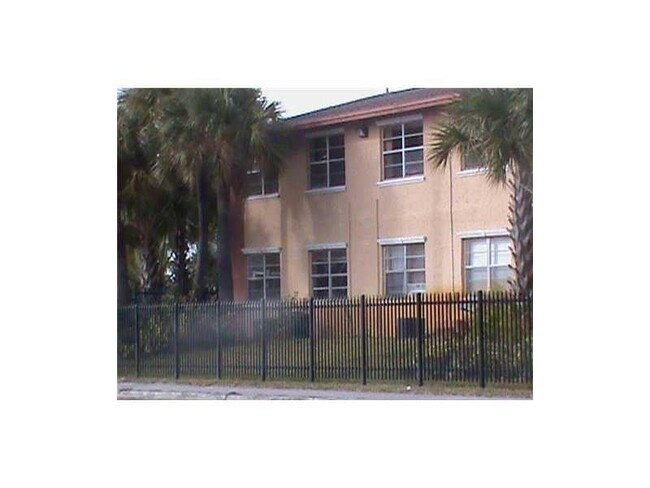 Building Photo - 101 NE 41st St