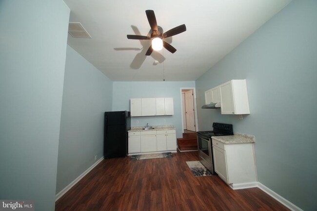 Building Photo - 9610 Prince William Dr