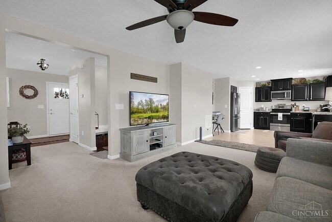 Building Photo - 4595 Kibbey Ln