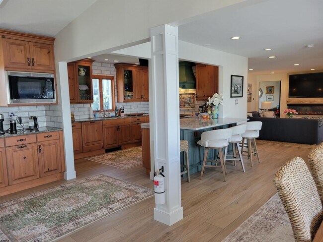 Building Photo - 8601 Fulton Ave