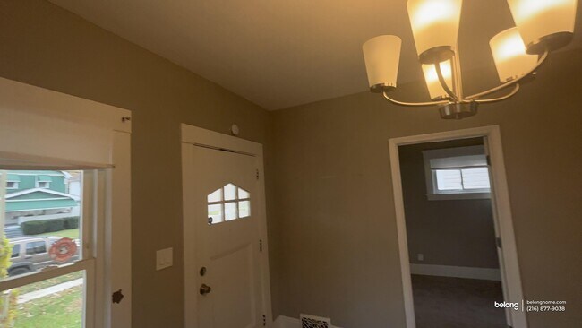 Building Photo - 3366 W 88th St