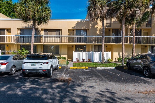 Building Photo - 2931 SW 87th Ter