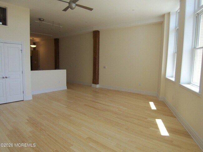 Building Photo - 300 Emory St