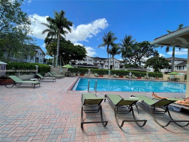 Building Photo - 8980 W Flagler St