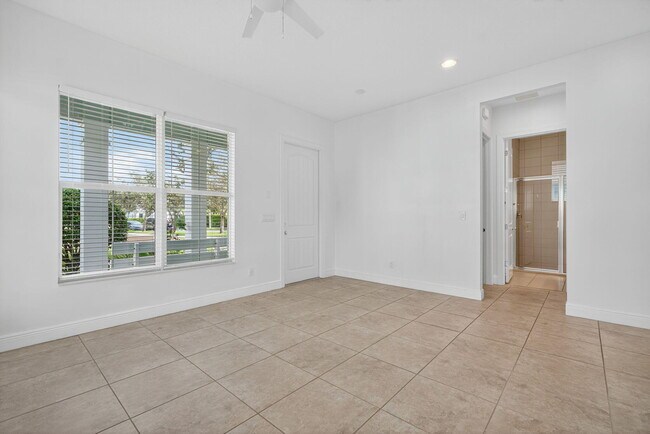 Building Photo - 4029 Faraday Wy