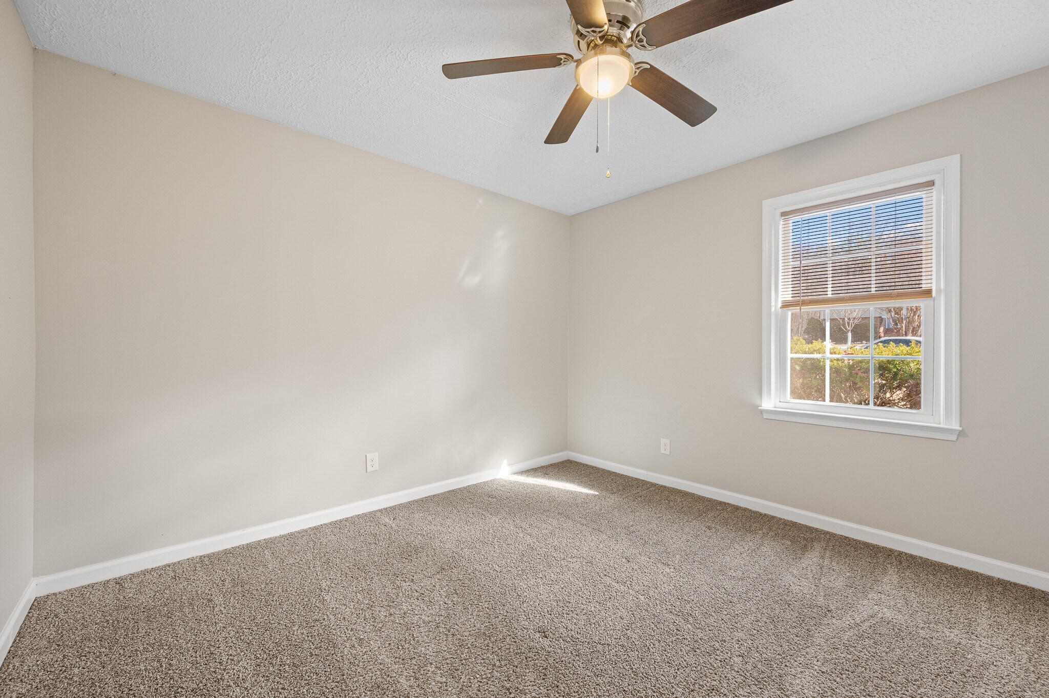 Building Photo - 117 Settlement Dr