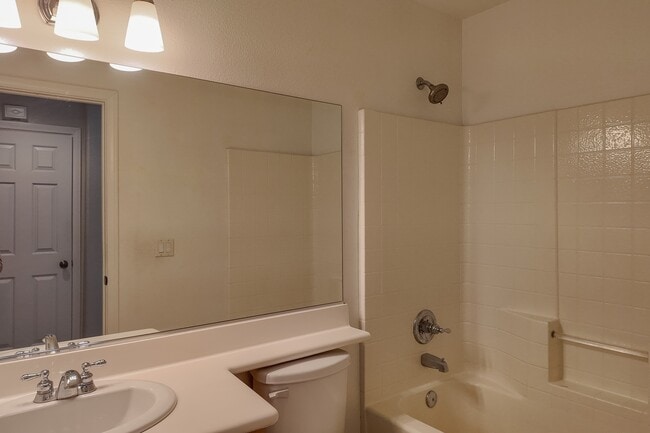 Building Photo - 9222 Cazador St