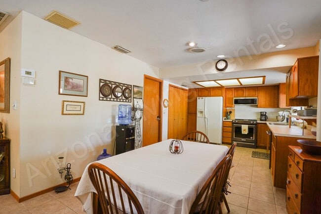 Building Photo - 3545 Chemehuevi Blvd