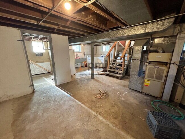 Building Photo - 9344 Keilman St
