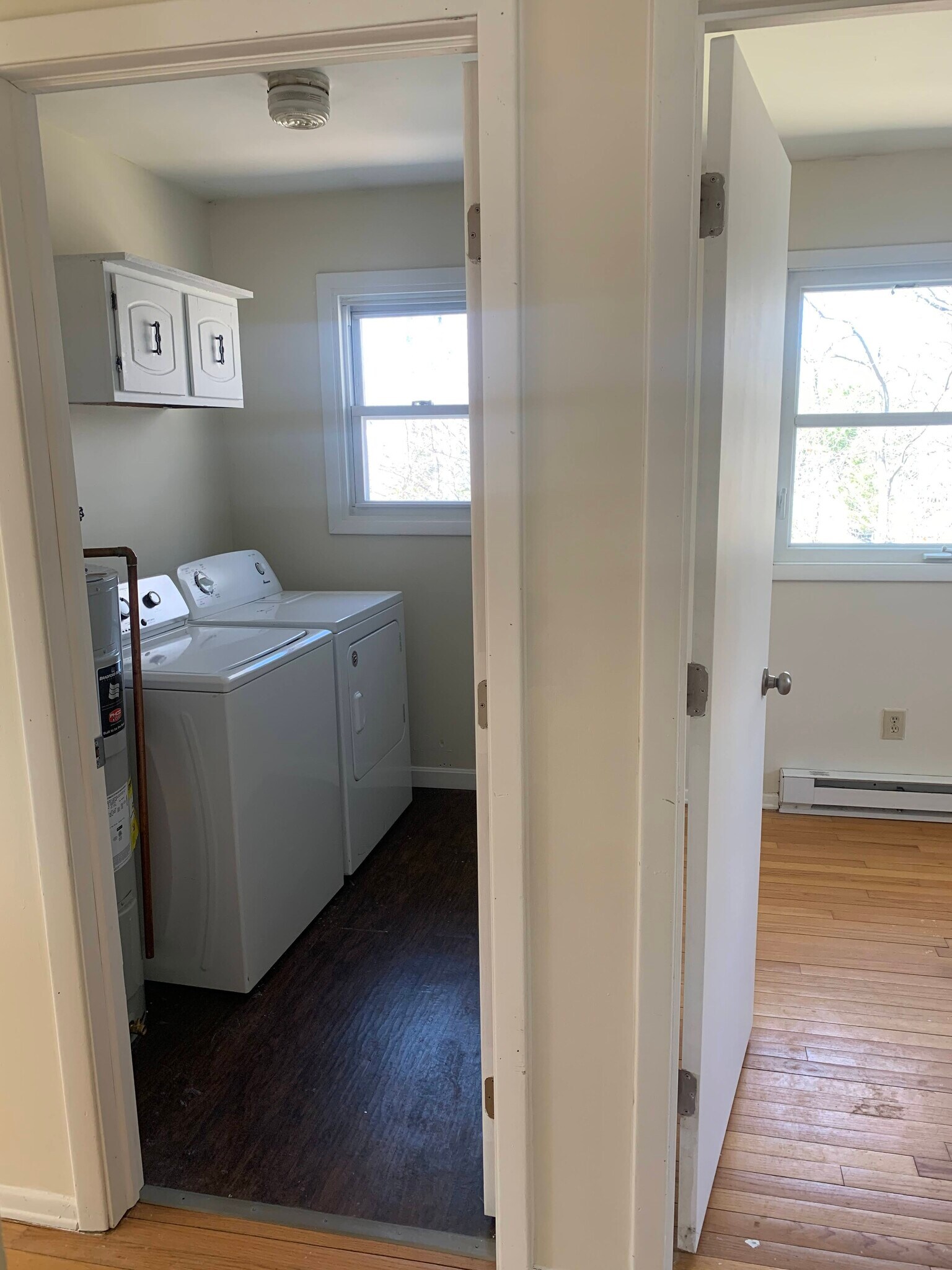 Building Photo - 12 Pine St