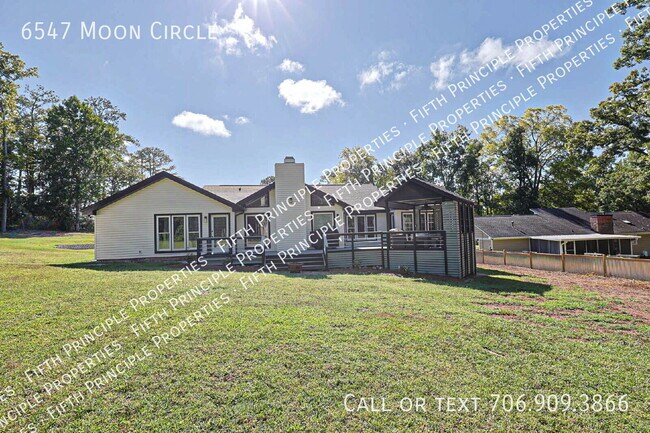 Building Photo - 6547 Moon Cir