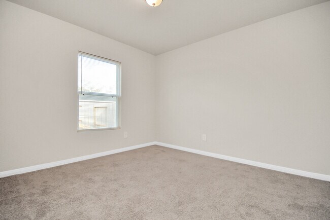 Building Photo - 15665 Briar Frst Dr