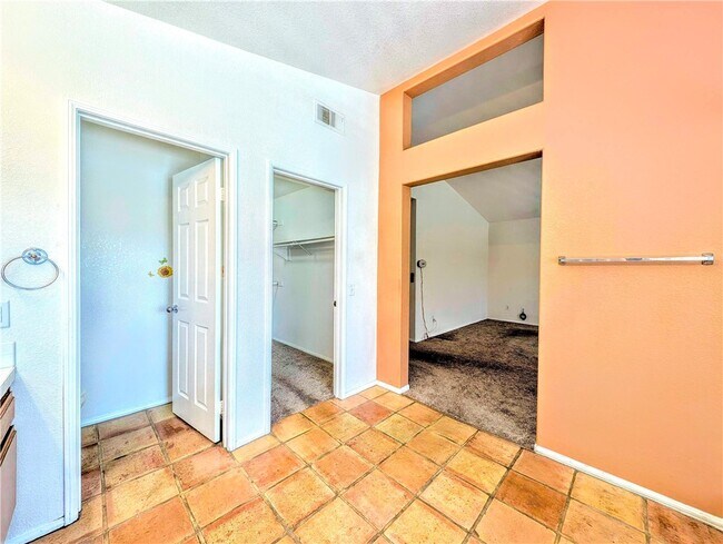 Building Photo - 7754 Fox Tail Ct