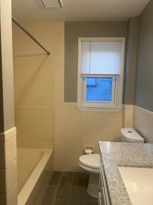 Building Photo - 41 Vervena St