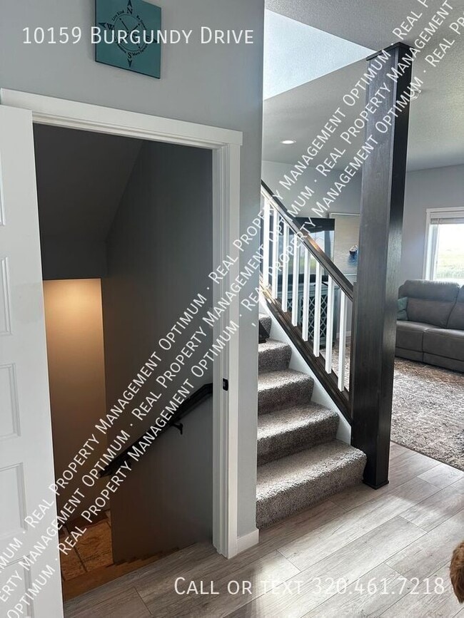 Building Photo - 10159 Burgundy Dr