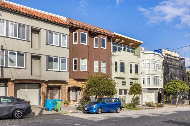 Building Photo - 818 Rhode Island St