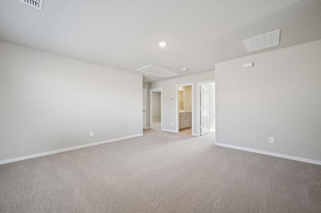 Building Photo - 1412 Bridgestone Dr