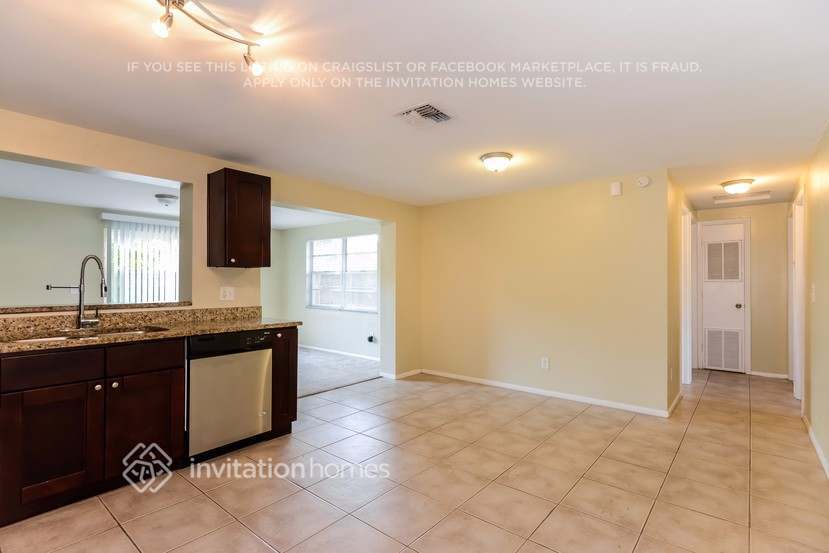 Building Photo - 6419 Willow Wood Ct