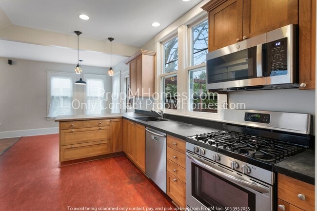 Building Photo - Discover Serenity in King Neighborhood!