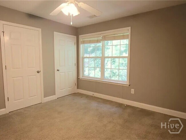Building Photo - 460 S Barnett Shoals Rd