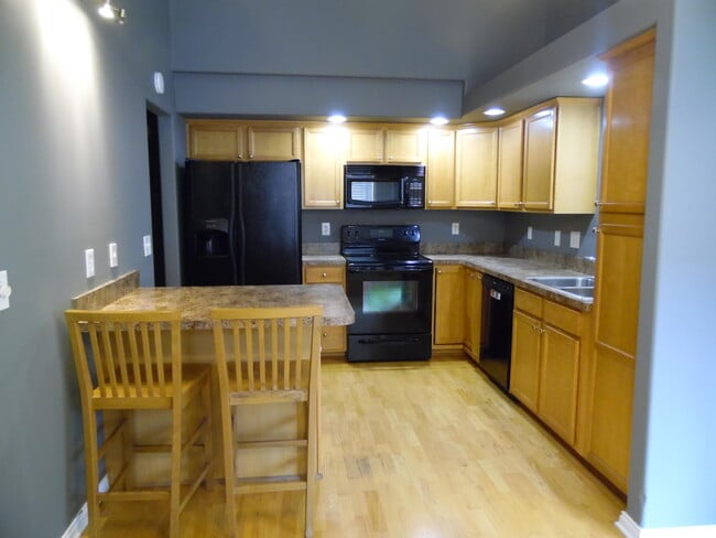 Building Photo - 3048 Our Tibbs Trail