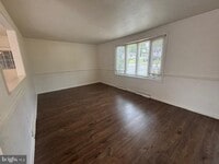 Building Photo - 285 Denton Dr