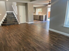 Building Photo - COMING SOON! Beautiful Home with Stunning ...